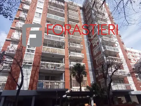 Av. Pte Peron  al 1100