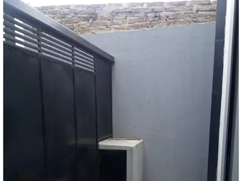 SE ALQUILA: Av. ESPAÑA Y AV. EDISON:DUPLEX DE 1 DORMITORIO