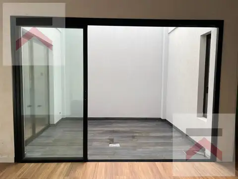 Depto Tipo Casa 4 ambientes con 2 baños
