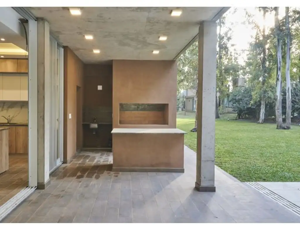 CASA DE 3 DORMITORIOS CON COCHERA, GALERÍA Y PISCINA - Foto 53