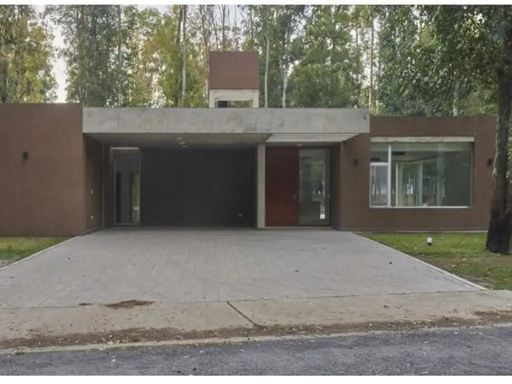 CASA DE 3 DORMITORIOS CON COCHERA, GALERÍA Y PISCINA - Foto 33