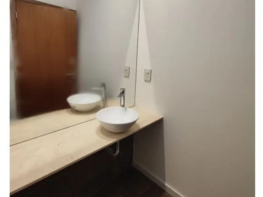 CASA DE 3 DORMITORIOS CON COCHERA, GALERÍA Y PISCINA - Foto 42