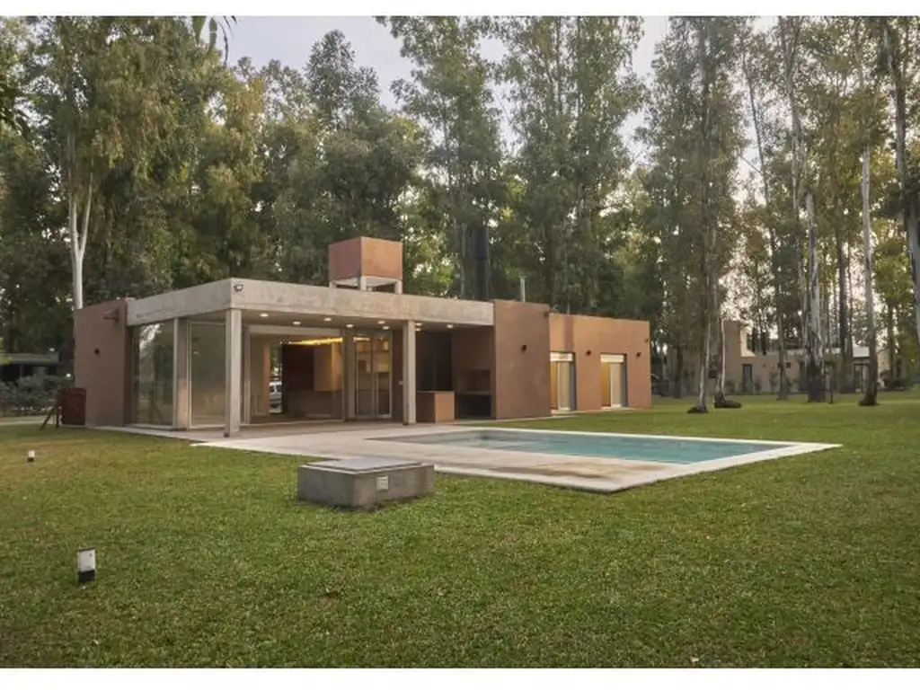 CASA DE 3 DORMITORIOS CON COCHERA, GALERÍA Y PISCINA - Foto 25