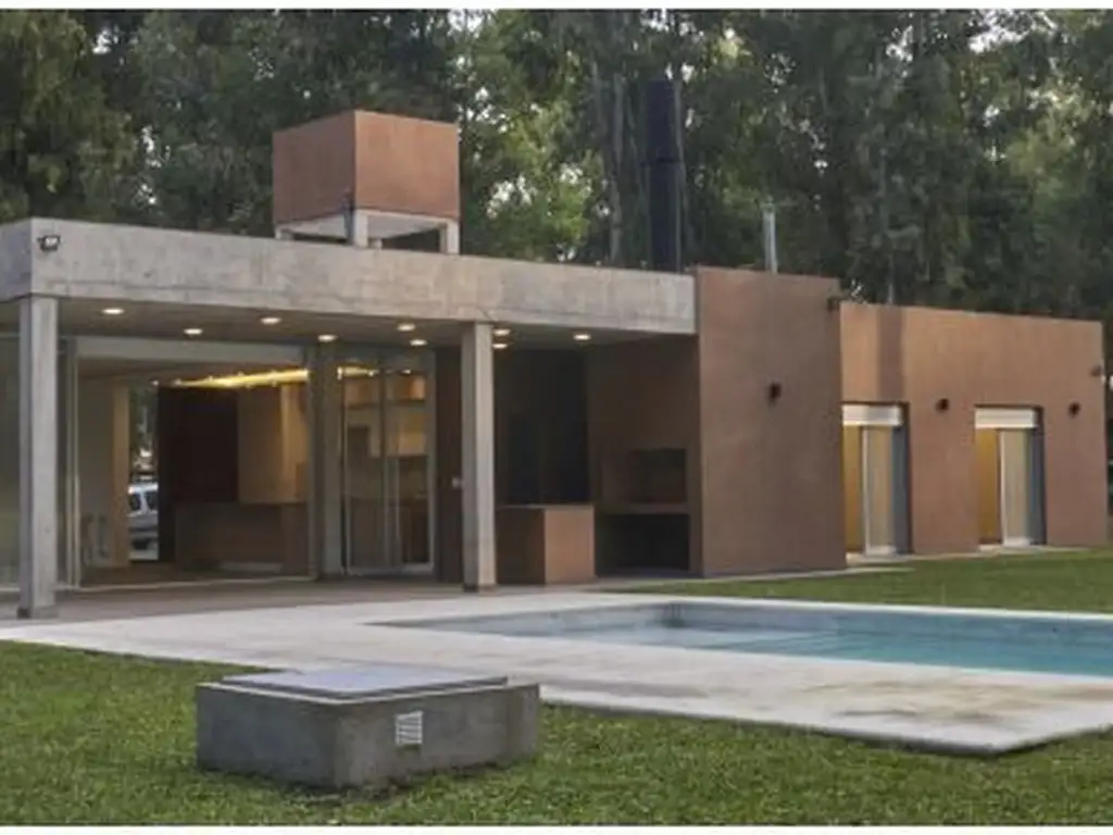 CASA DE 3 DORMITORIOS CON COCHERA, GALERÍA Y PISCINA - Foto 27