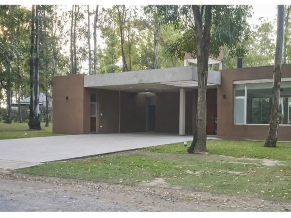 CASA DE 3 DORMITORIOS CON COCHERA, GALERÍA Y PISCINA - Foto 34