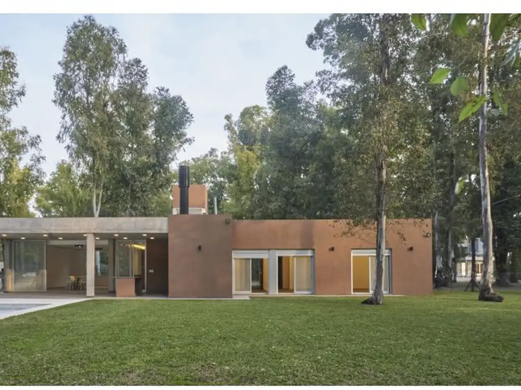 CASA DE 3 DORMITORIOS CON COCHERA, GALERÍA Y PISCINA - Foto 19