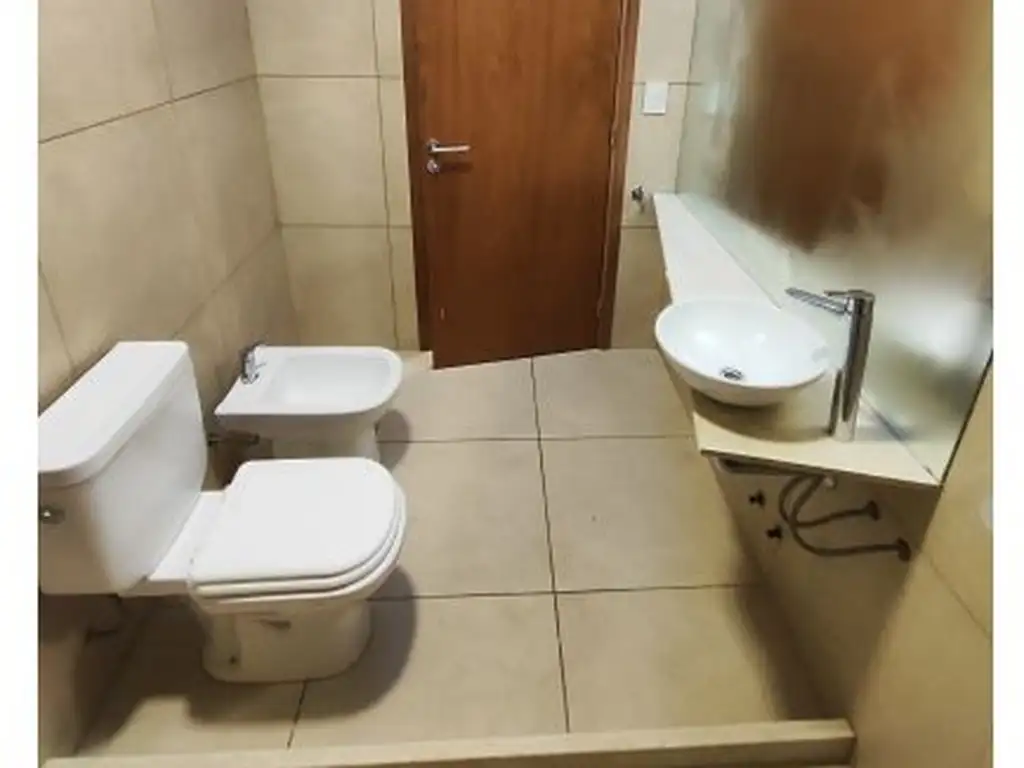 CASA DE 3 DORMITORIOS CON COCHERA, GALERÍA Y PISCINA - Foto 38