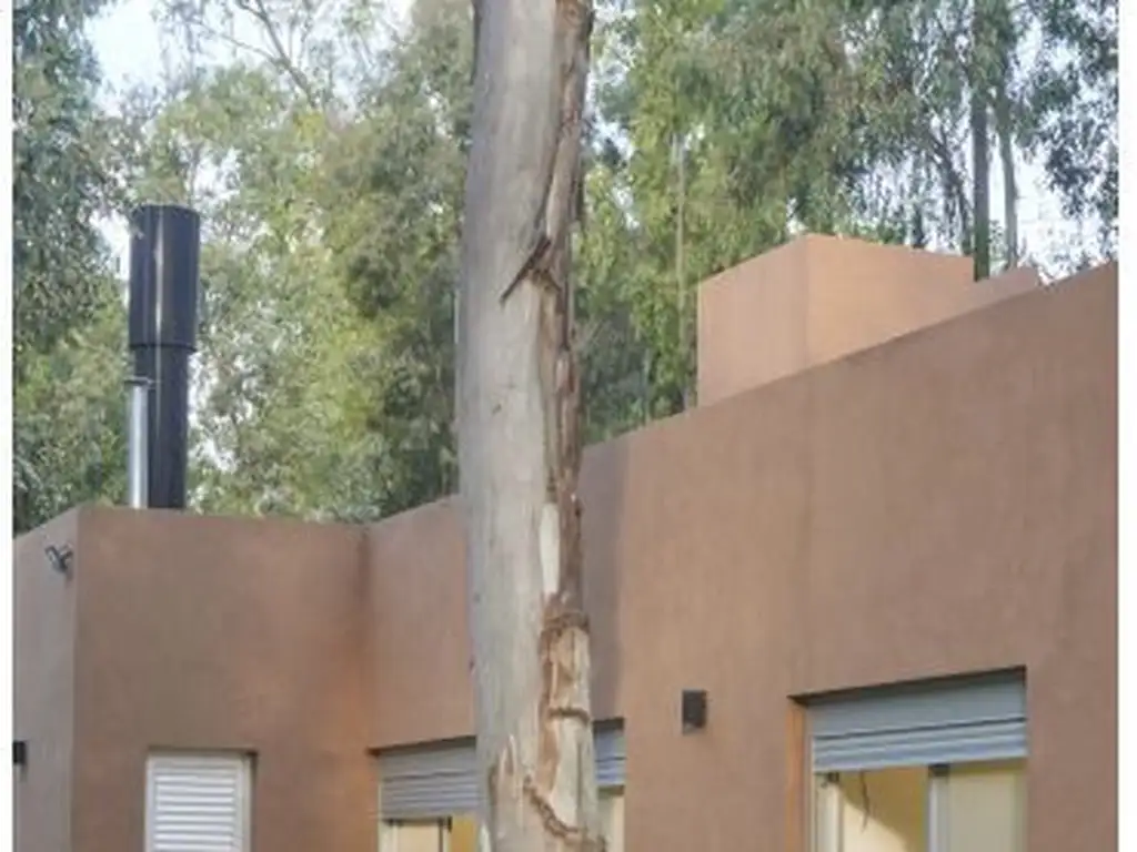 CASA DE 3 DORMITORIOS CON COCHERA, GALERÍA Y PISCINA - Foto 23