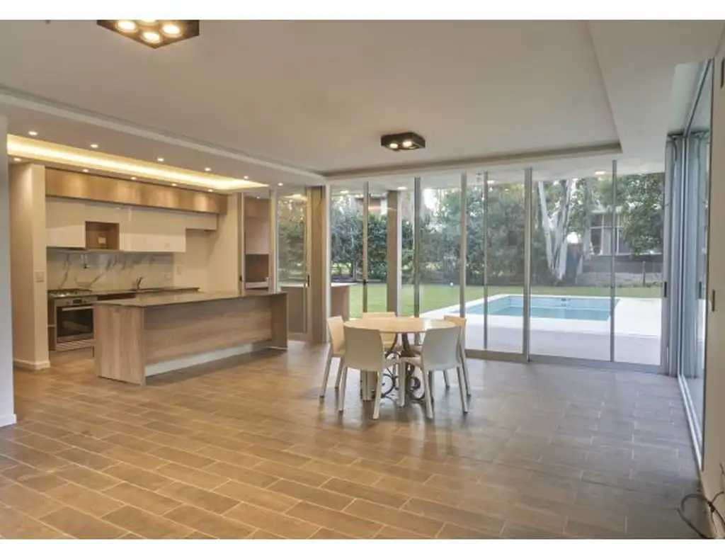 CASA DE 3 DORMITORIOS CON COCHERA, GALERÍA Y PISCINA - Foto 43