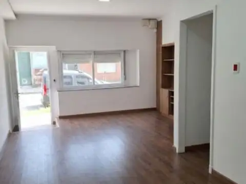 Venta Galpón 850m² 2 Plantas c/Showroom - Gerli