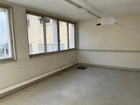 Oficina en Alquiler 60 años