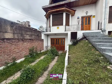 Casa en Alquiler en Villa Luzuriaga, $ 2.400.000