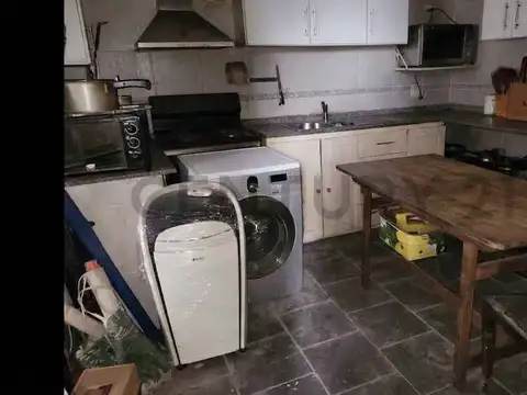 Loyola 1000, Piso 0