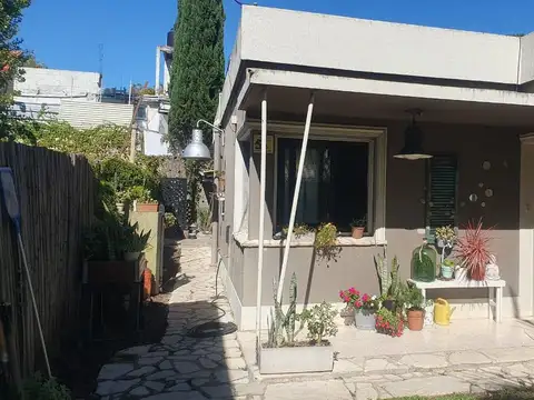 Depto Tipo Casa en Venta de 3 ambientes