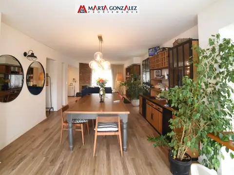 Casa 4 ambientes con 3 baños