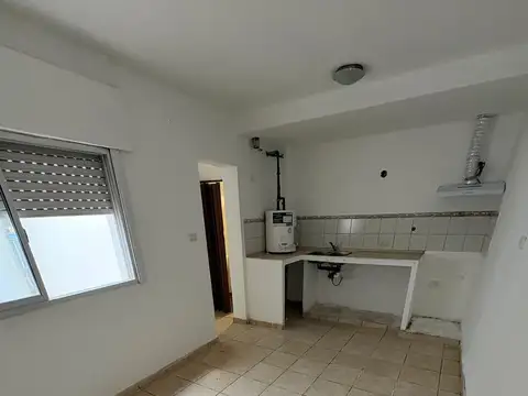 Casa 5 ambientes con 1 baño