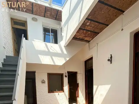 Depto Tipo Casa en Alquiler de 4 ambientes