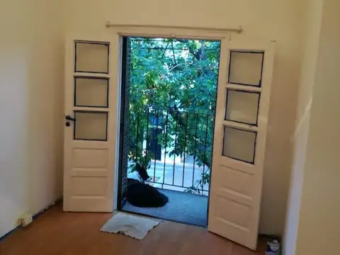 DEPARTAMENTO MONOAMBIENTE-FLORES-ALQUILER TEMPORAL