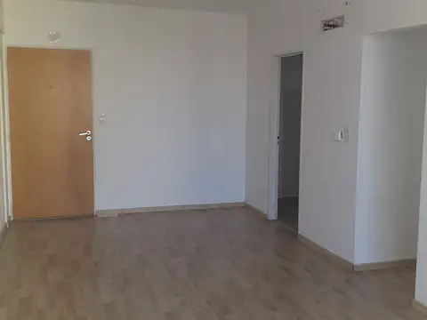 Manuela Pedraza 2400