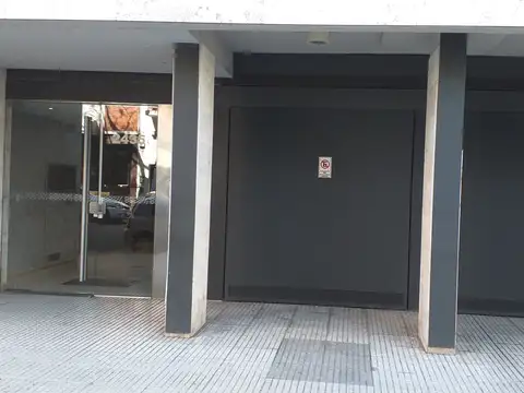 Manuela Pedraza 2400