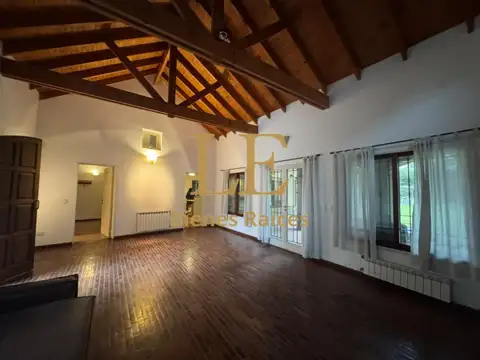 Casa en Alquiler de 4 dormitorios