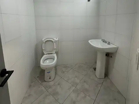 Galpon en Venta 34  mts Fondo