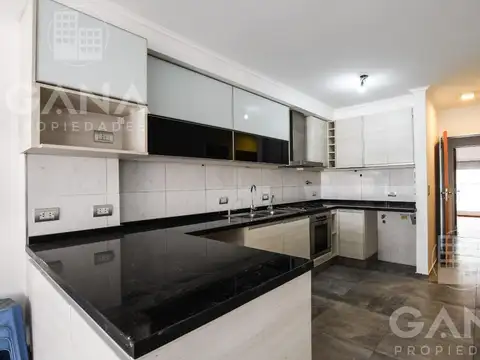 Departamento en Venta de 6 ambientes