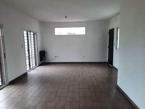 Casa en venta - 2 Dormitorios 1 Baño - 400Mts2 - Bolívar 