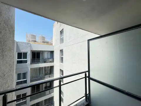 Avenida J. M. de Pueyrredón 800