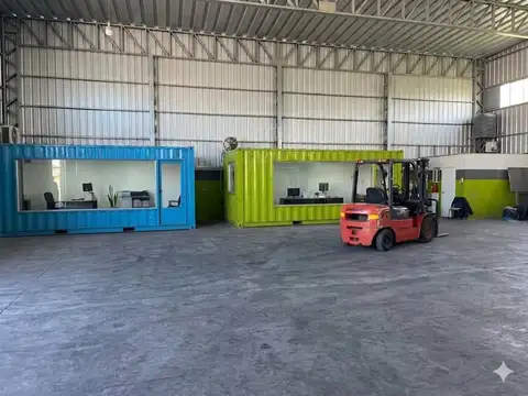Venta de galpon/2 oficinas/2 baños