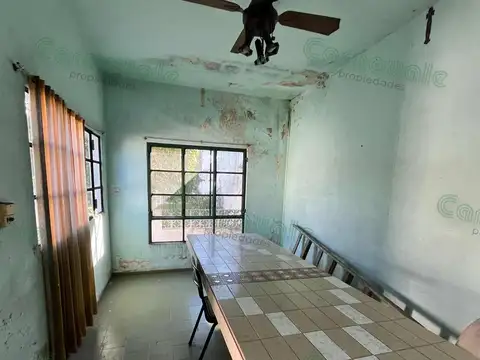 Casa 4 ambientes con 1 baño