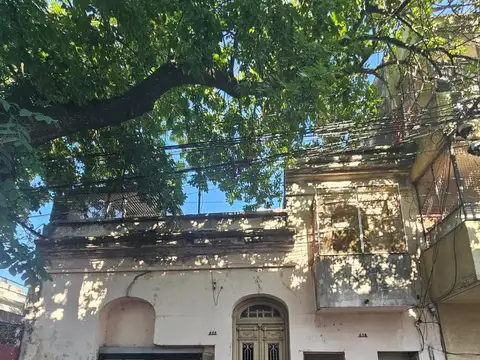 CASA A RECICLAR