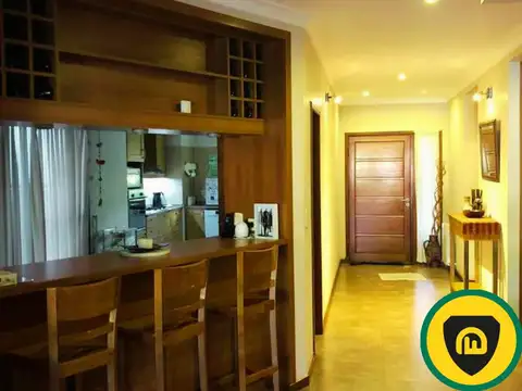 Casa 7 ambientes con 3 baños