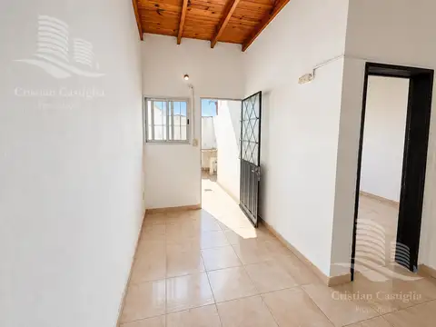 PH 2 Ambientes con Patio al Frente en Alquiler en Boulogne