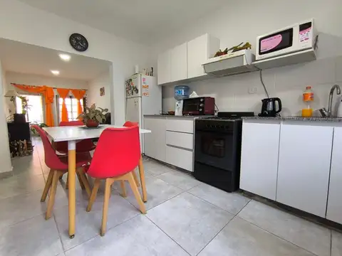 Depto Tipo Casa 5 ambientes con 1 baño