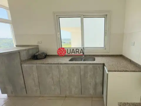 Depto Tipo Casa 4 ambientes con 2 baños