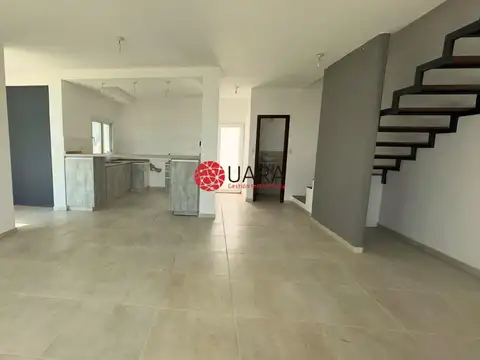 Depto Tipo Casa en Venta en Cumbres del Golf, USD 140.000