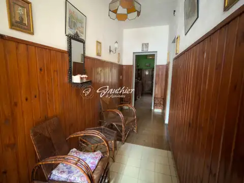 Casa 4 ambientes con 1 baño