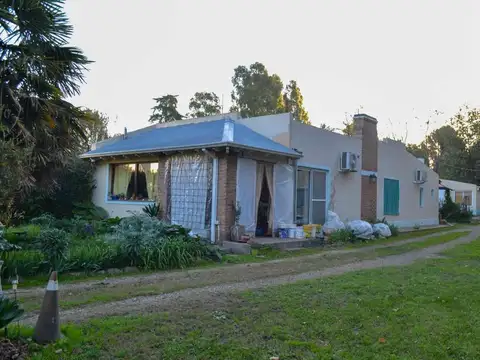VENTA DE CASA Y CABAÑAS EN SIERRA DE LA VENTANA