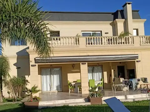 Casa en Venta de 5 dormitorios