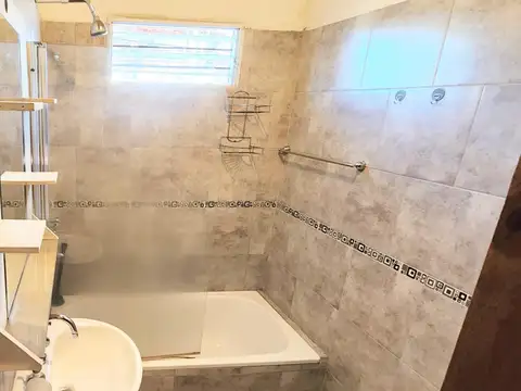 Depto Tipo Casa en Alquiler en Villa Saenz Peña, $ 900.000