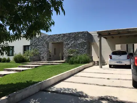 Casa amoblada en alquiler en La Volanta - Pilara