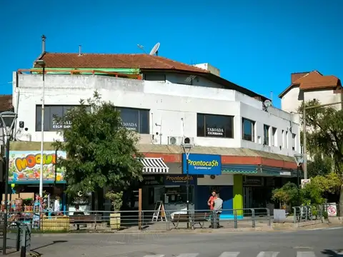 Avenida 3 700, Piso 3