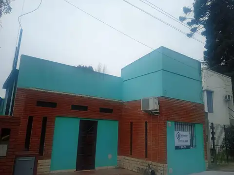 Casa en venta en City Bell 14c entre 471 y 472
