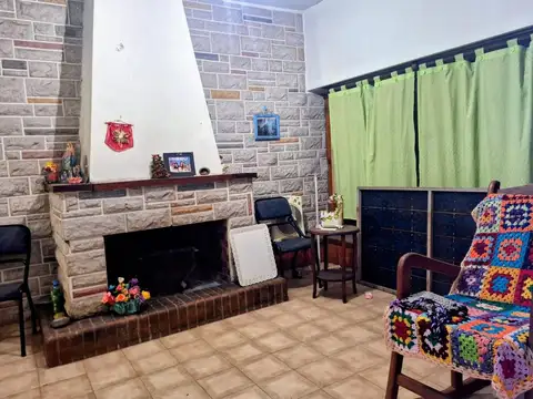 Casa en Venta en Alberdi, USD 80.000