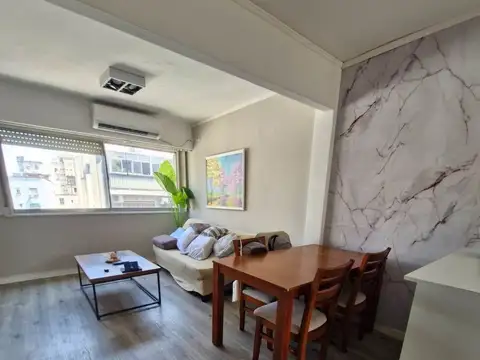 Valentín Gómez 2700