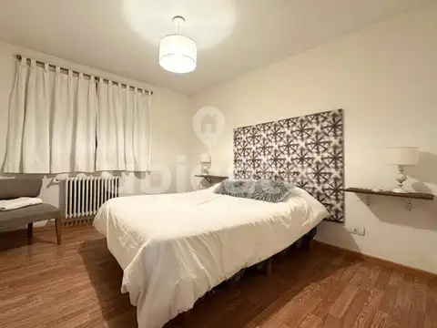 Casa 6 ambientes con 2 baños