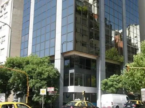  Oficinas de Categoria / Excelente Ubicacion / Torre en esquina 