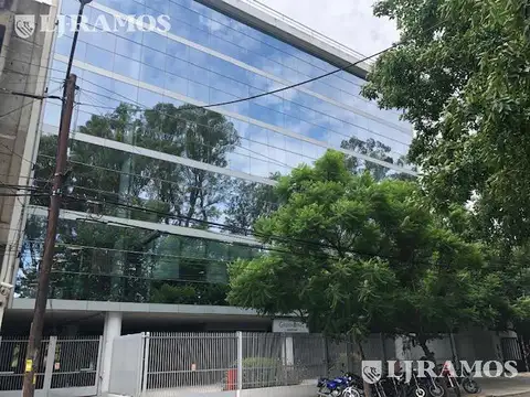 Alquiler de oficina de 416 m2 en Olivos