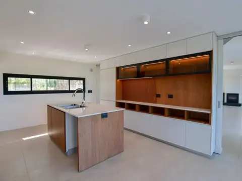 Casa en Venta en Coronel Brandsen, USD 360.000